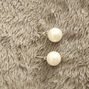 A Pair of of Faux Pearl Women's Earrings, 0.5 inches High& 3/8 inchez Wide